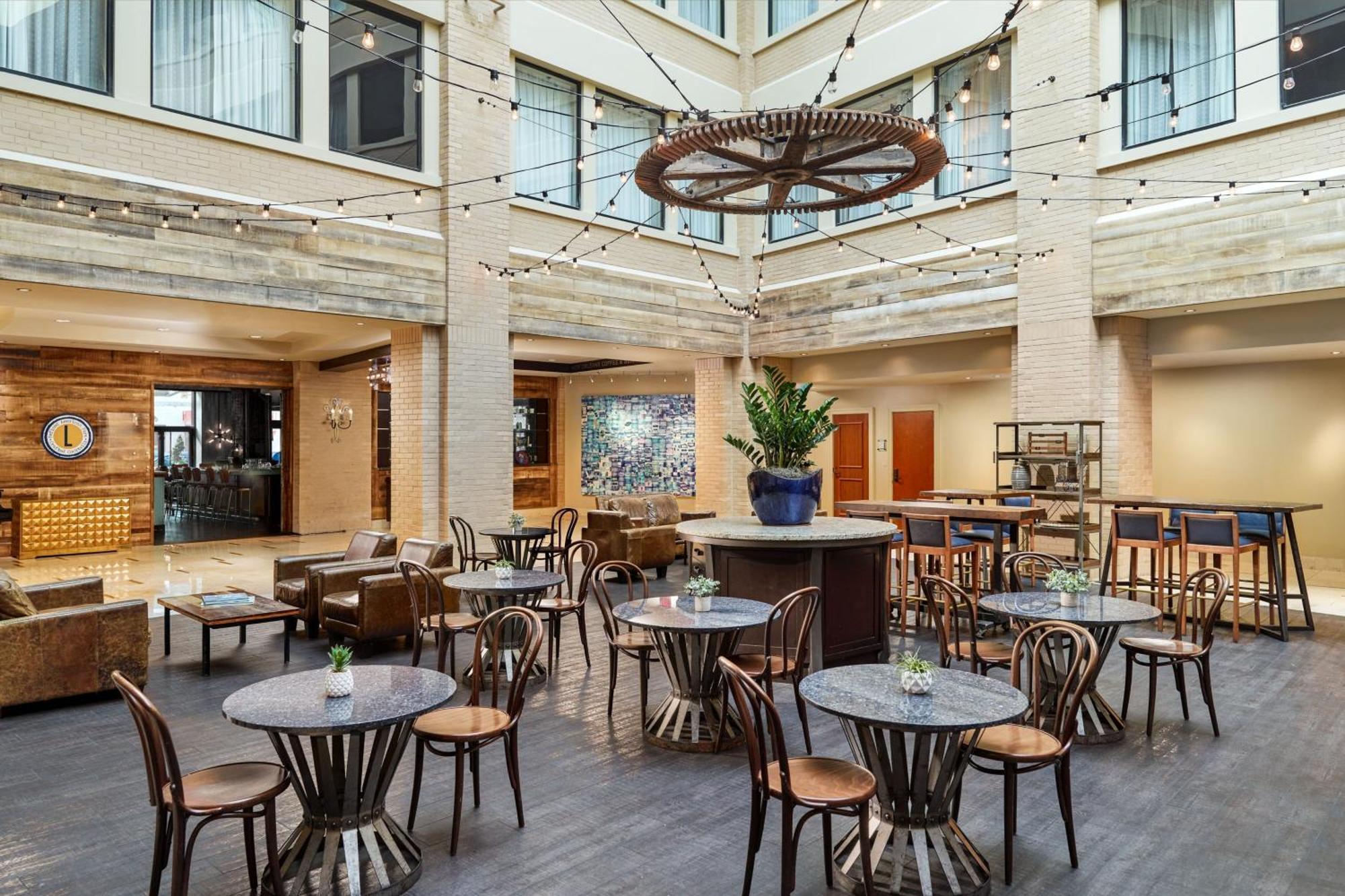 Renaissance New Orleans Arts Warehouse District Hotel Exterior foto